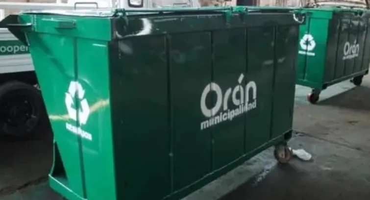 Contenedores de basura de Orán