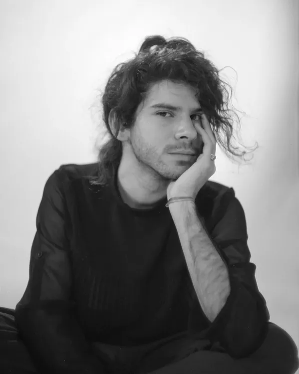 Le Cúspide - Prensa01