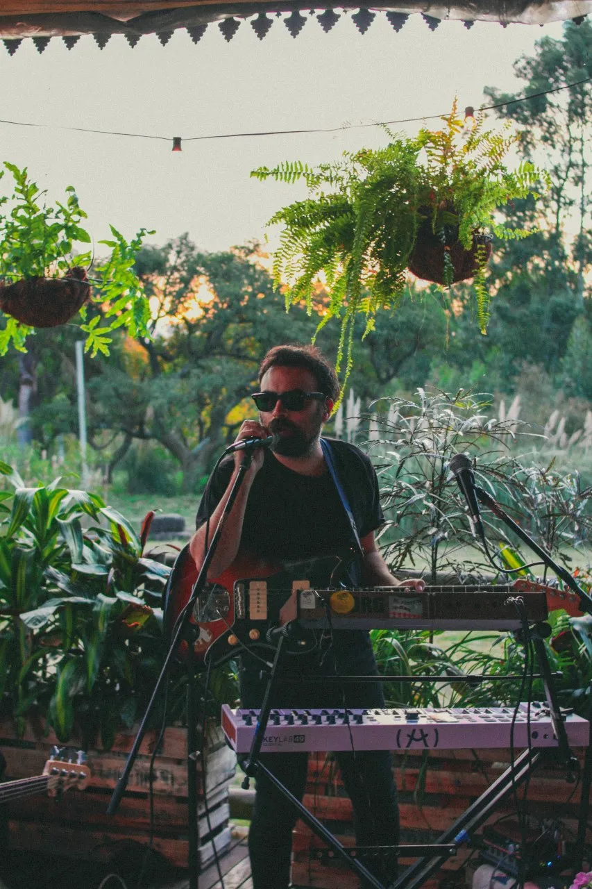 Emma Rousett + Los Misteriosos (Prensa2)