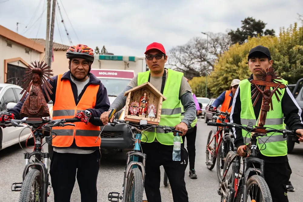 Peregrinos de Molinos llegando a Cerrillos 2