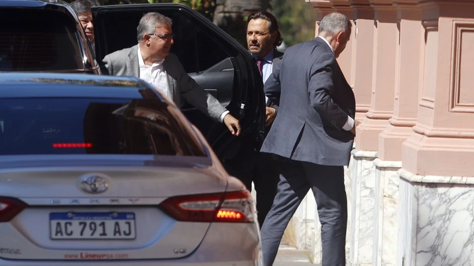 65eba5e804af9_940_529!