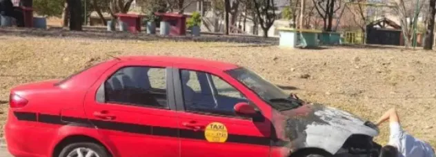 Taxi incendidao