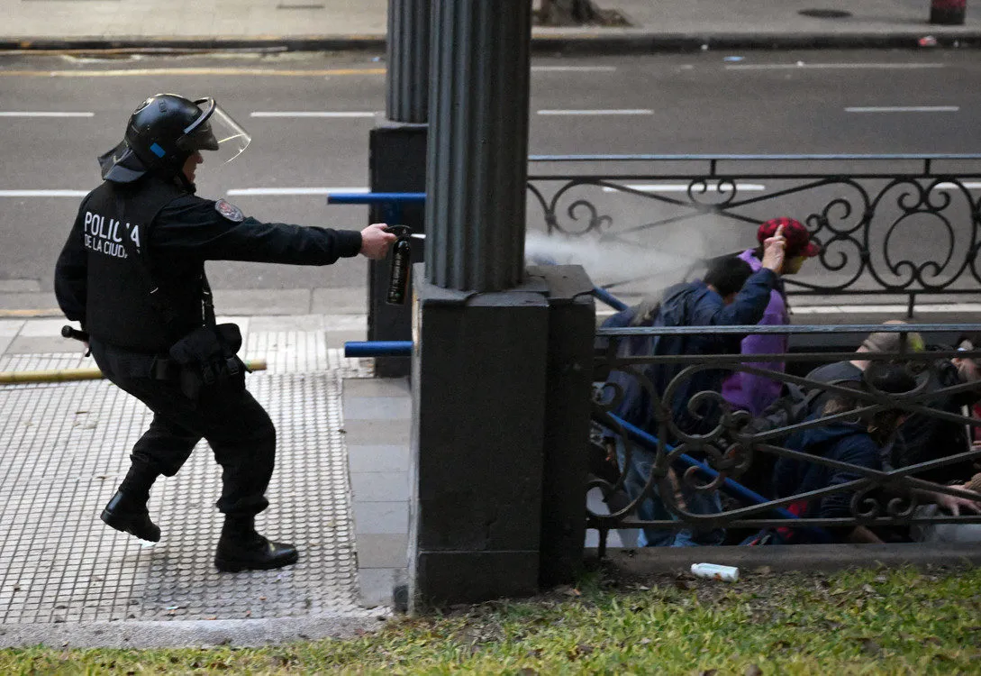 Represion-ley-bases (1)