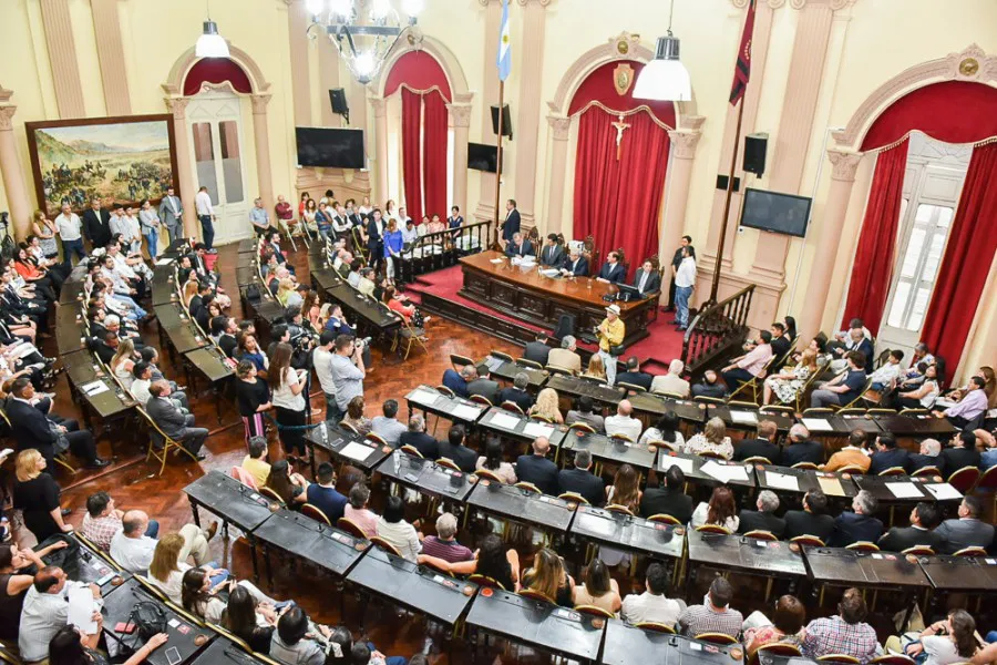 67234-prestaron-juramento-los-30-diputados-electos-por-la-provincia