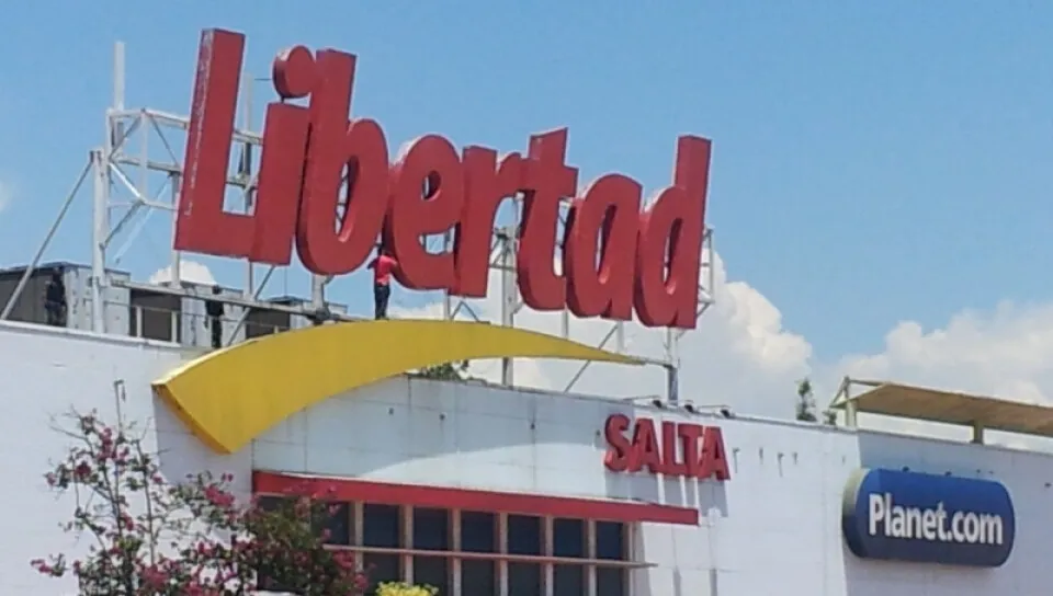 golpe-efecto-hiper-libertad-medium-size