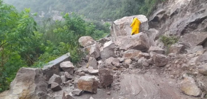 Derrumbe Zona puente Mal Paso