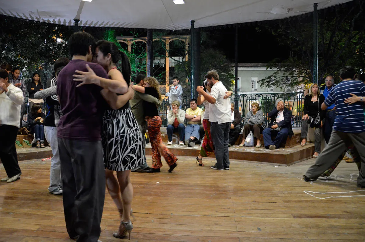 Tango en la glorieta