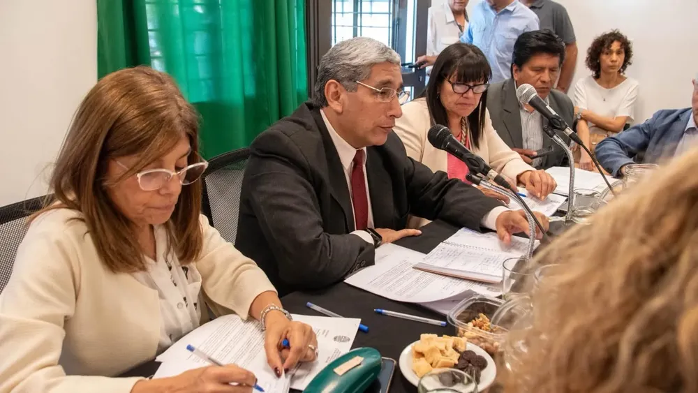 2069a850-5417-4cc3-be67-95f27c4f36e9