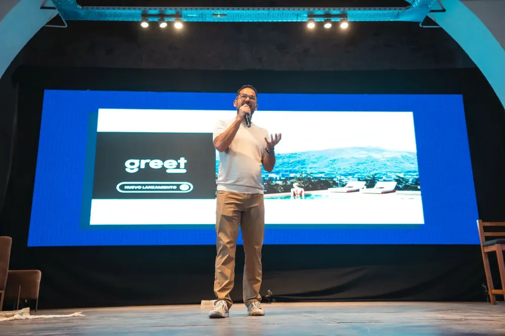 WhatsApp Image 2025-12-17 at 21.55.15 (1)