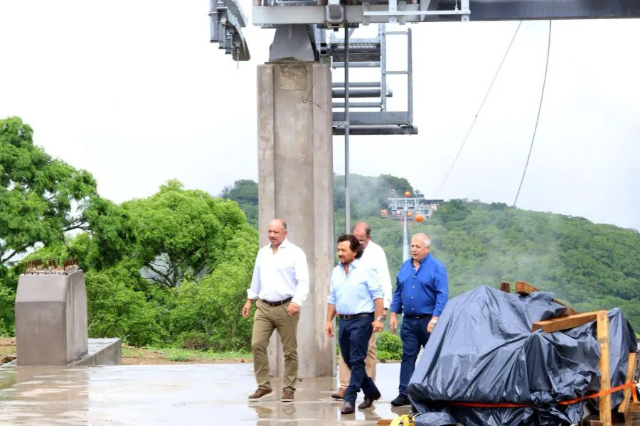 Teleferico en cerro Ala Delta